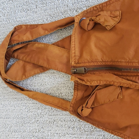 FP movement island bound shortall - Picture 2 of 7